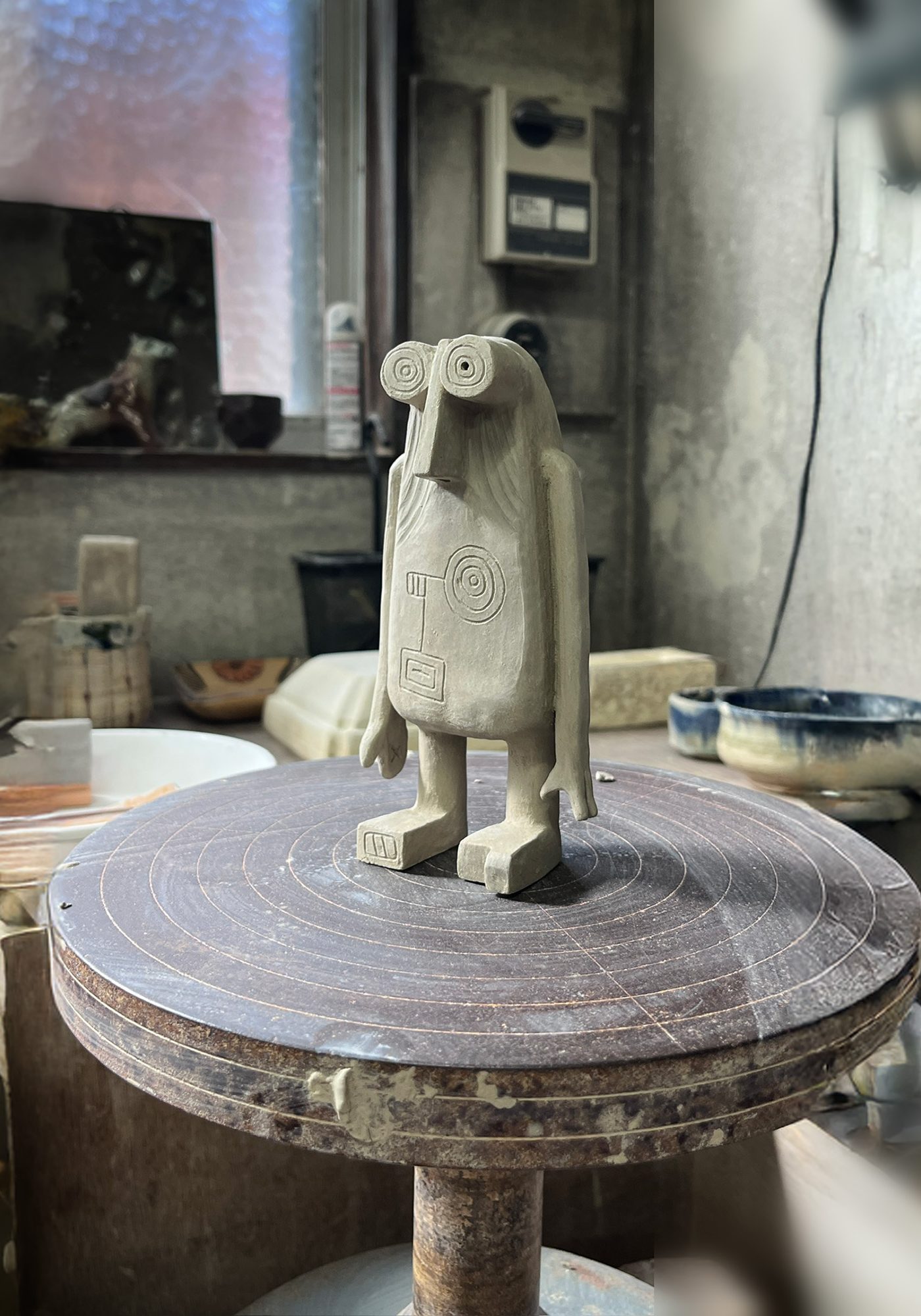 orla-larkin-ceramics-creature-study-04